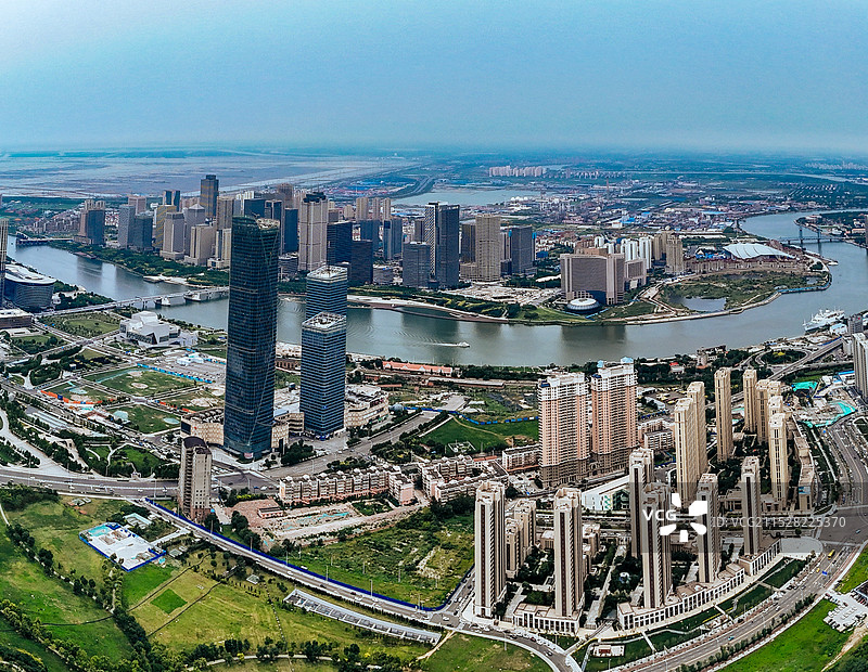 天津 滨海新区 天津港 周大福   中心商务区 紫云公园图片素材