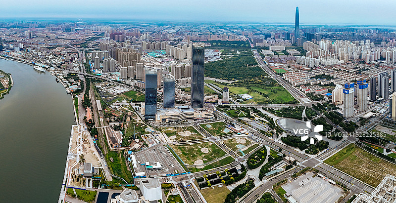 天津 滨海新区 天津港 周大福   中心商务区 紫云公园图片素材