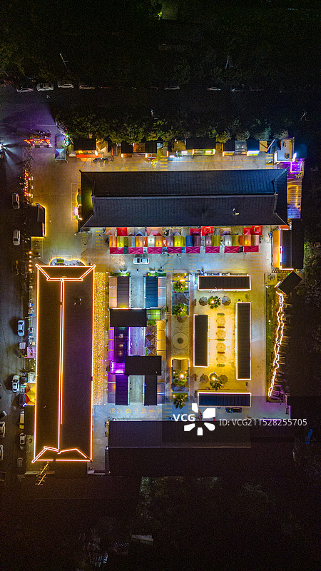 腾冲大家文化美食城夜景图片素材