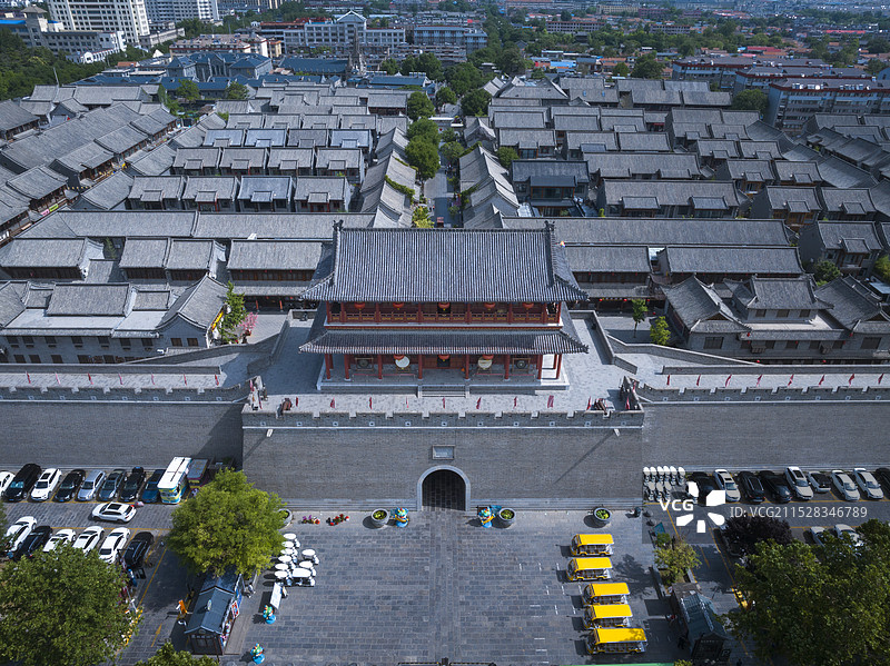 航拍视角下的青州古城图片素材