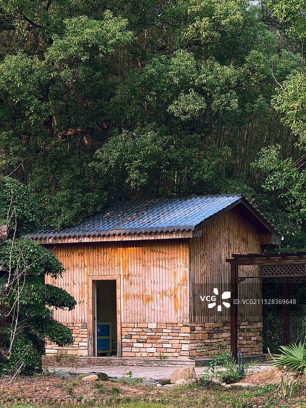 森林小木屋图片素材
