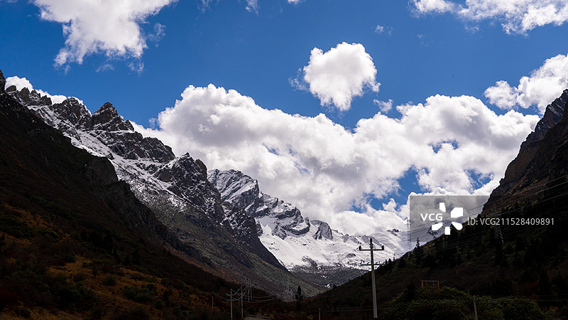 小众路线穿越宝金线图片素材