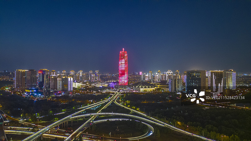 航拍郑州CBD千玺广场大玉米楼夜景图片素材