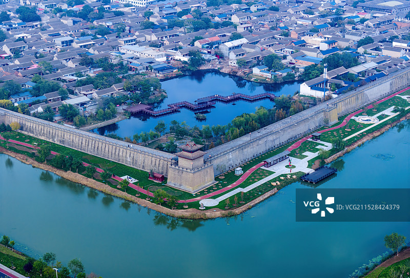 邯郸市广府古城景区夜景灯光秀图片素材