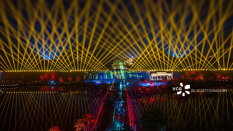 邯郸市广府古城景区夜景灯光秀图片素材