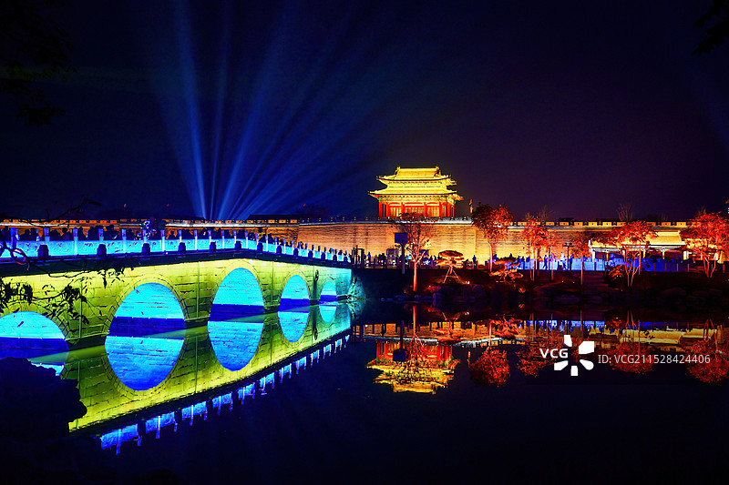 邯郸市广府古城景区夜景灯光秀图片素材