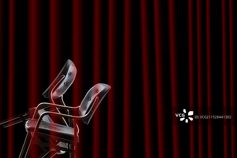 不安分的靠背椅图片素材