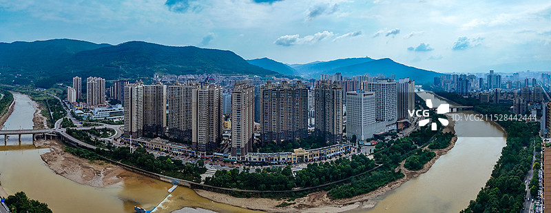 广元市 红星公园 澳源体育中心 万达 利州区 学府路 奥体大桥图片素材