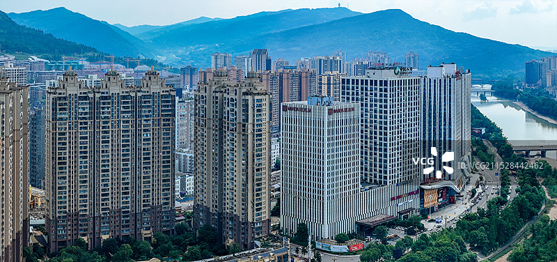 广元市 红星公园 澳源体育中心 万达 利州区 学府路 奥体大桥图片素材