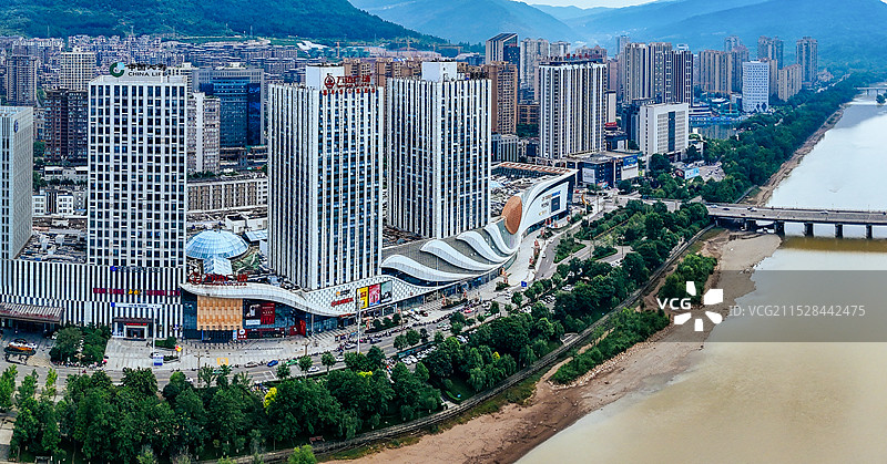 广元市 红星公园 澳源体育中心 万达 利州区 学府路 奥体大桥图片素材