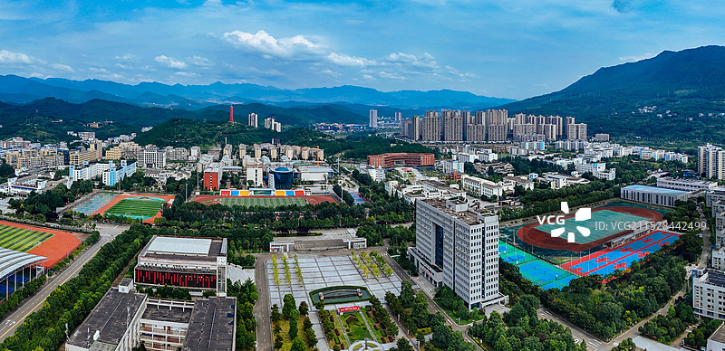 广元市 红星公园 澳源体育中心 万达 利州区 学府路 奥体大桥图片素材