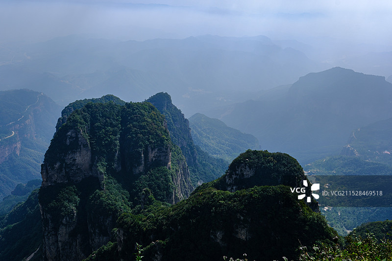 中国山西省晋城市临川县古郊乡 中国南太行 王莽岭景区，观日台，散花台，路漫漫， 4A级景区图片素材
