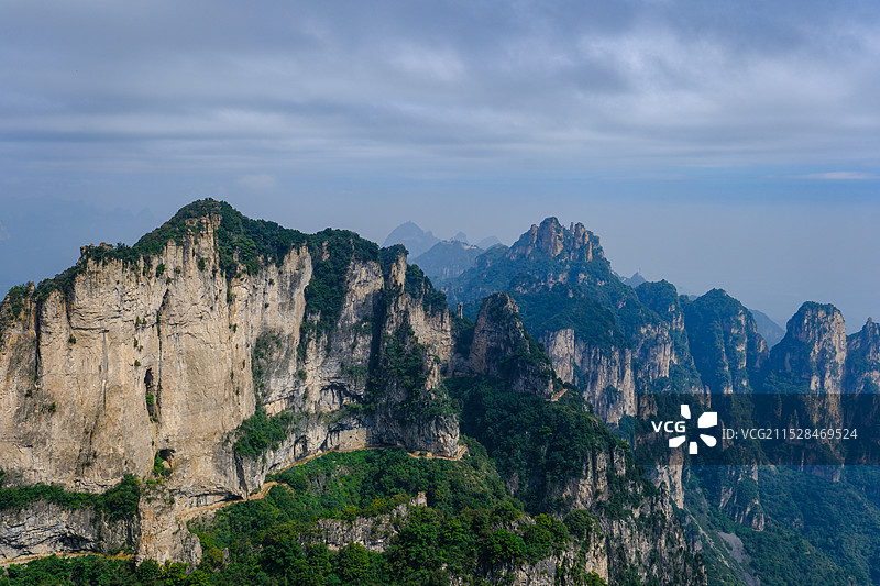 中国山西省晋城市临川县古郊乡 中国南太行 王莽岭景区，观日台，散花台，路漫漫， 4A级景区图片素材