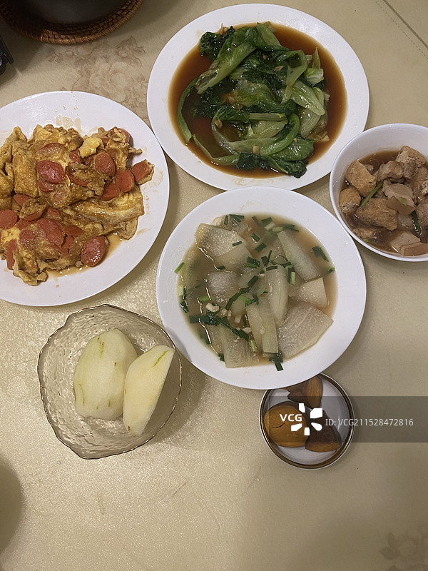 海南家常菜炒青菜火腿炒蛋冬瓜汤图片素材