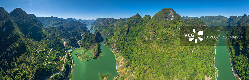 航拍广西百色凌云县的浩坤湖景色图片素材