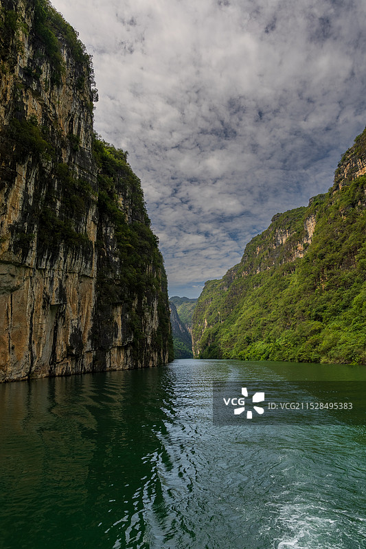 国庆节期间的贵州贞丰县北盘江大峡谷景色图片素材