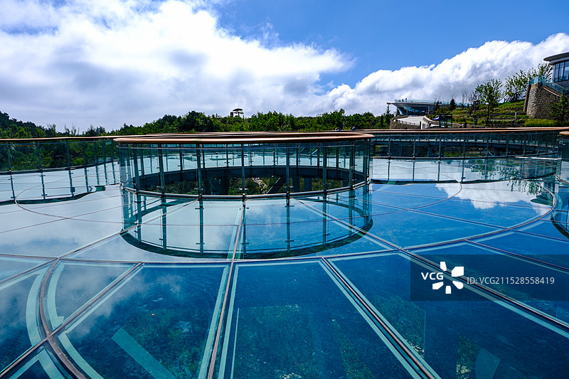 中国山西省晋城市临川县古郊乡 中国南太行 王莽岭景区，小太行，路漫漫，玻璃观景台，王莽岭游客中心，图片素材