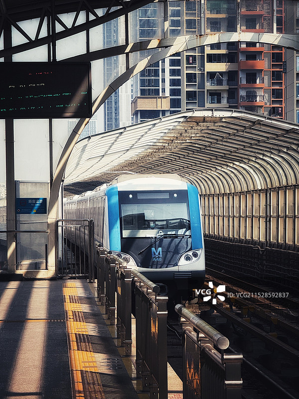 武汉的穿梭巴士图片素材