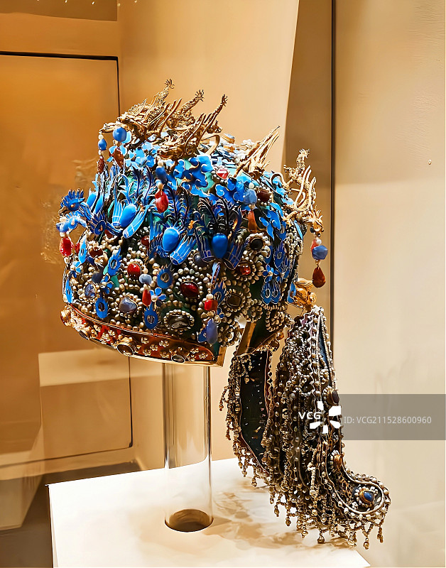 北京故宫博物院凤冠图片素材