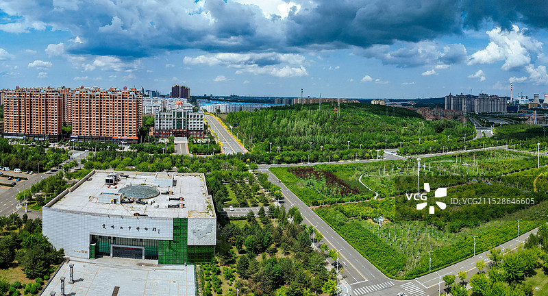双鸭山市 市政广场 博物馆 广大厦 世纪大道 新城 尖山区图片素材