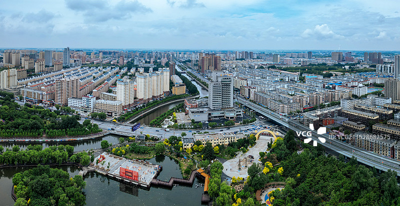 四平市 吾悦广场 体育馆 万达广场 烈士纪念塔 南湖公园 图书馆图片素材