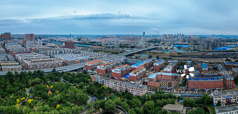 四平市 吾悦广场 体育馆 万达广场 烈士纪念塔 南湖公园 图书馆图片素材