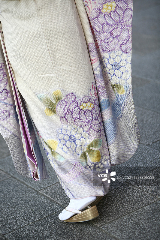 穿着和服的女性脚部图片素材