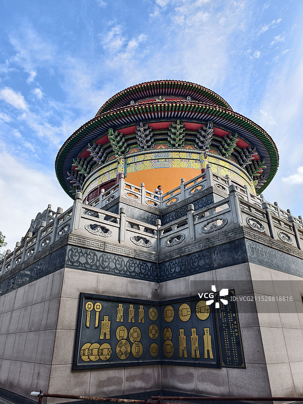 四方财神殿图片素材