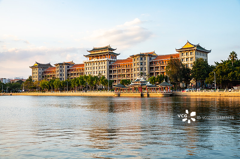 厦门集美学村集美中学道南楼图片素材