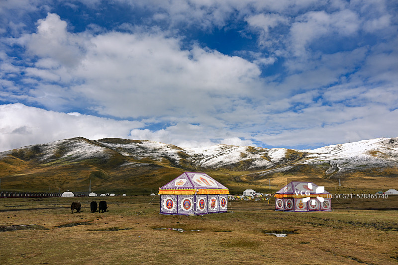 色达金马草原秋色图片素材