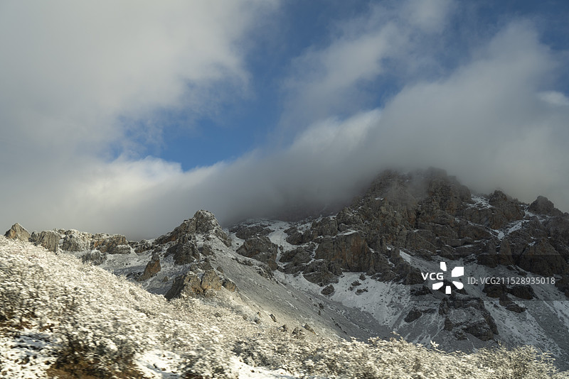 岷山雪景图片素材