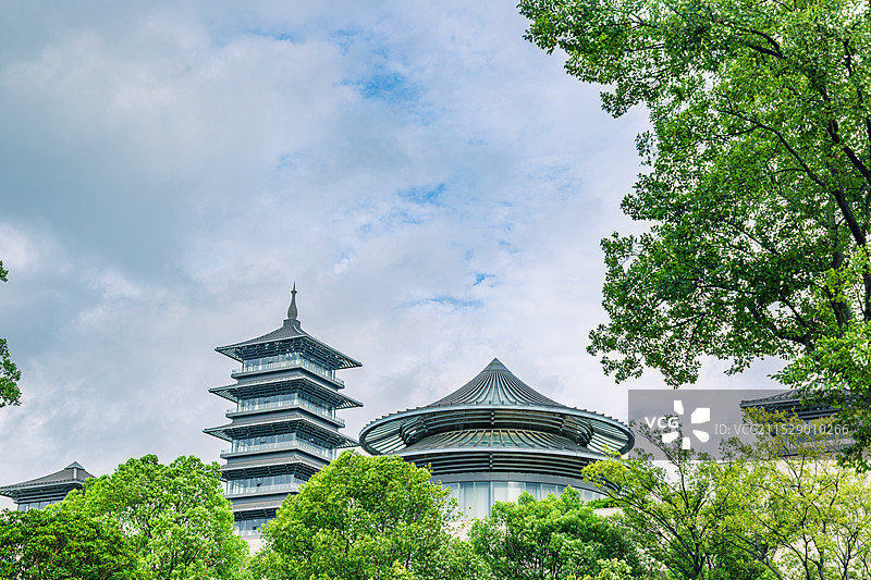 扬州三湾景区大运河博物馆夏季雨后景观图片素材