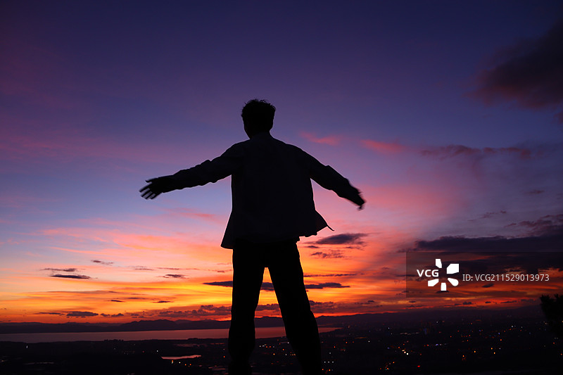 青春剪影图片素材