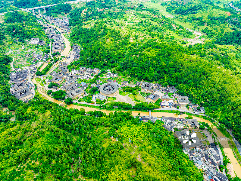 福建土楼洪坑土楼全景航拍图片素材