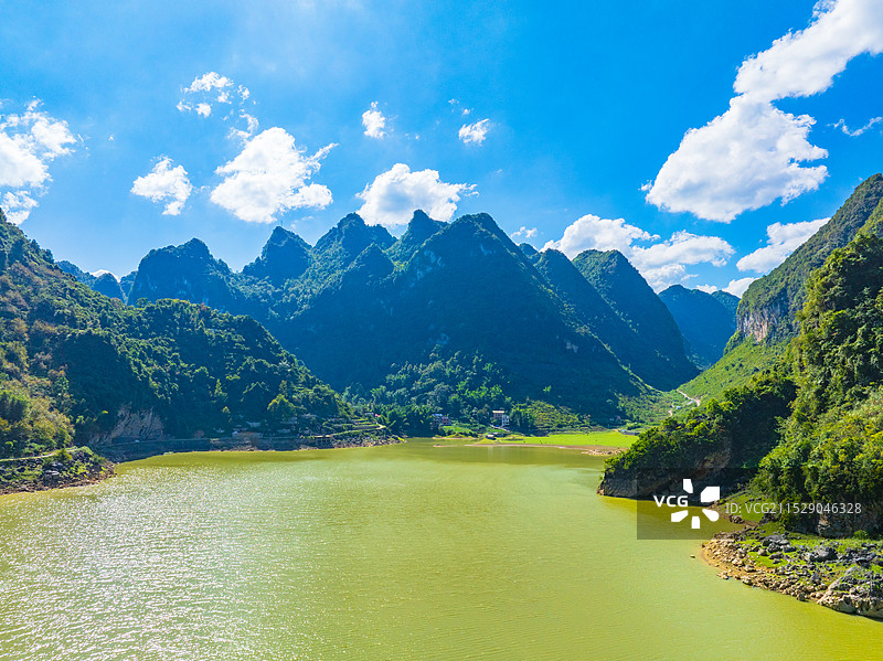 广西河池凤山县金牙乡石马湖图片素材