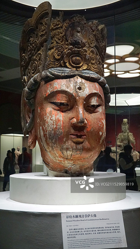 中国国家博物馆展品-彩绘木雕观音菩萨头像图片素材
