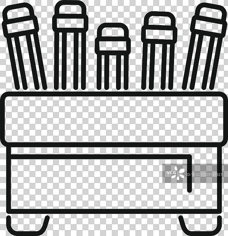 机械铅笔放在铅笔架上图片素材