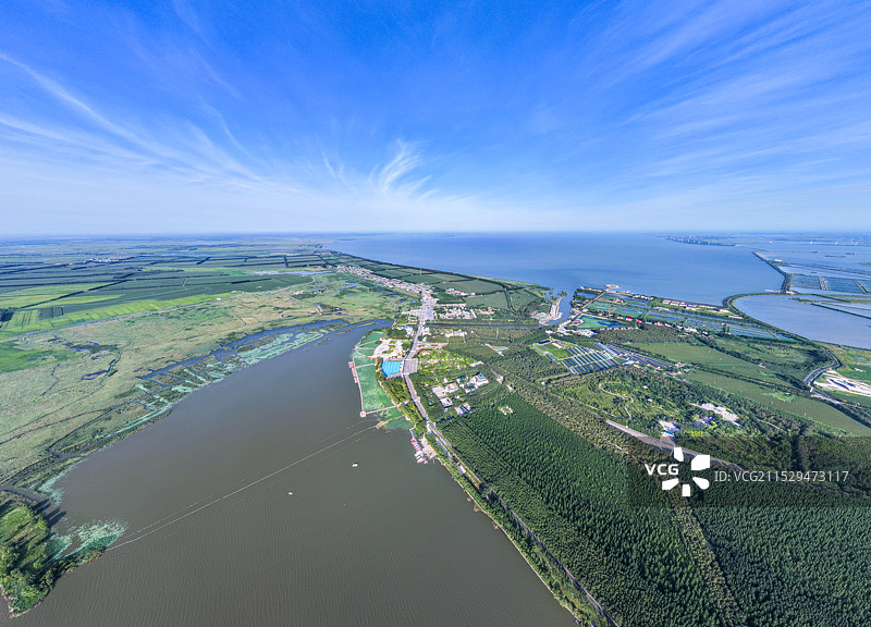 航拍吉林省松原市查干湖国家级自然保护区商业区图片素材
