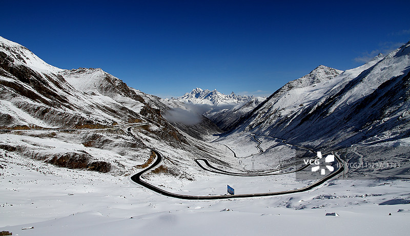 四姑娘山，巴郎山图片素材