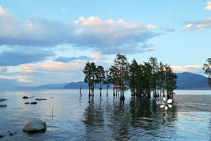 不同角度得大理洱海图片素材