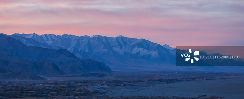 新疆塔什库尔干帕米尔景观图片素材