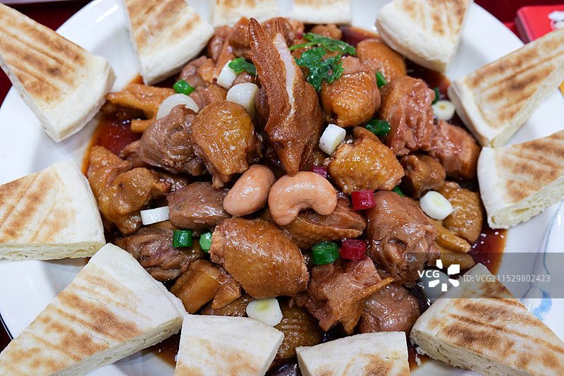 炒鸡配锅饼图片素材