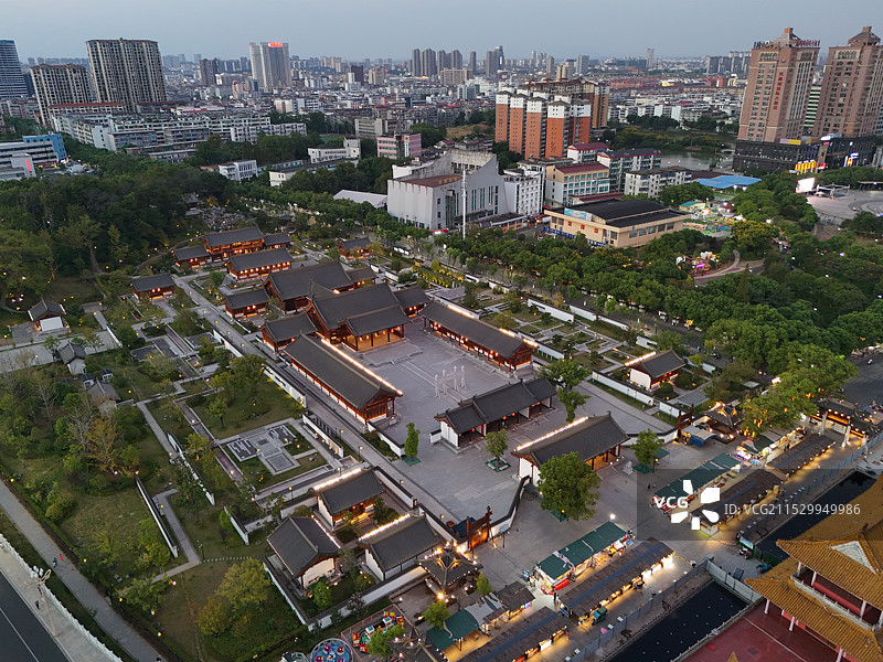 江西高安瑞州府衙夜景图片素材