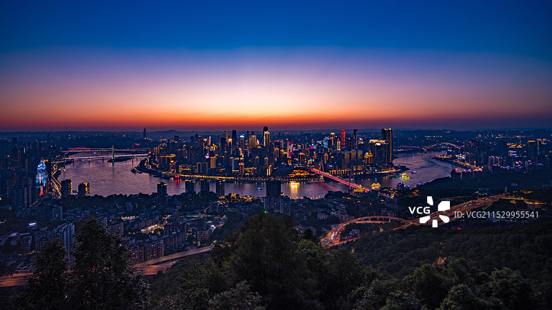 重庆城市建筑——主城全景暮色图片素材