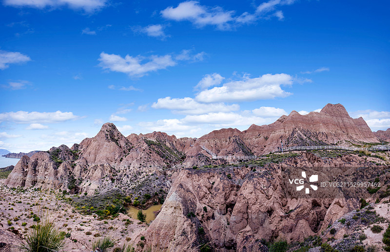 青海海南共和县龙羊峡土林地质公园图片素材
