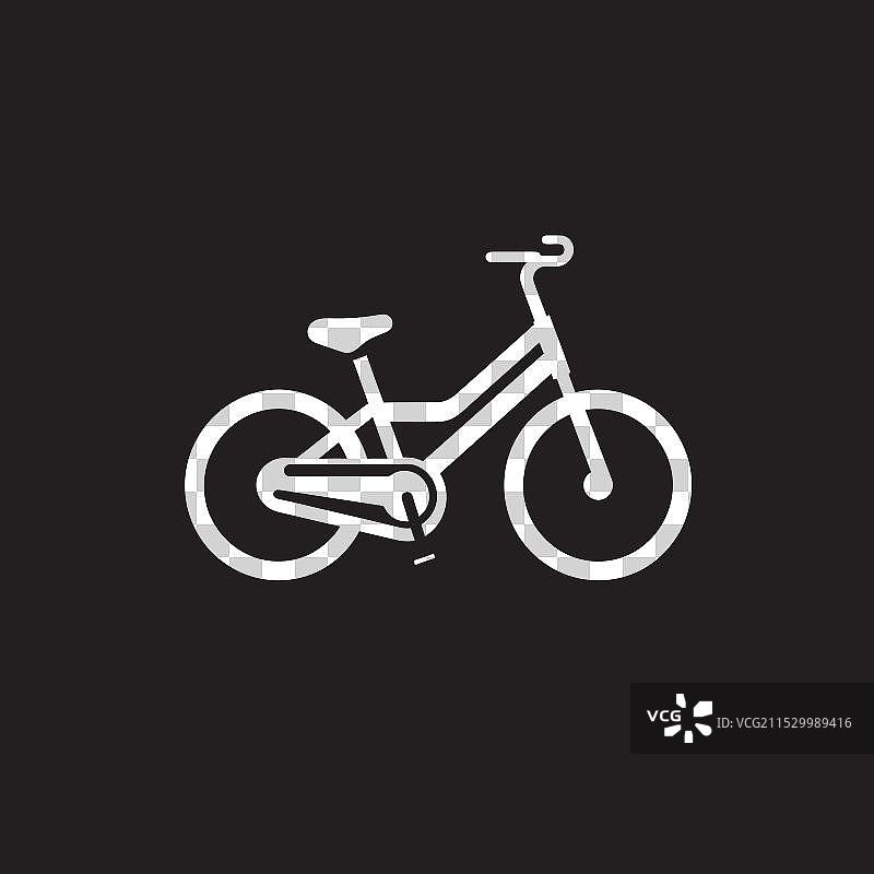 轻松骑行的黑色电动自行车图片素材