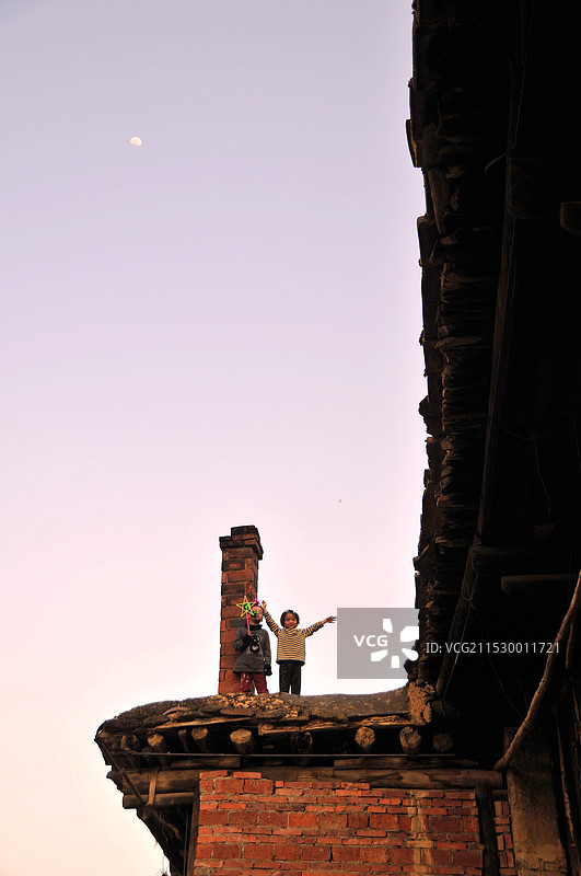 云南泸西彝族土掌房图片素材