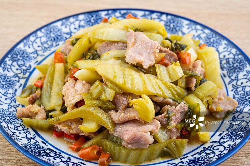 中餐菜品酸菜炒肉图片素材