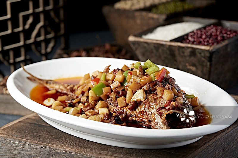 美味干烧海黄鱼图片素材