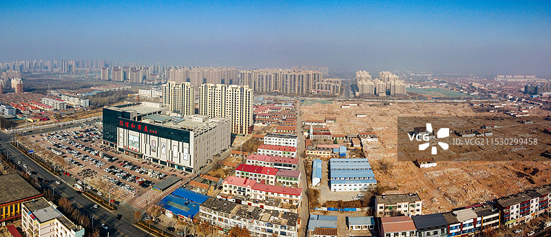 泊头市 三井广场 地标 航拍 森泰大厦图片素材